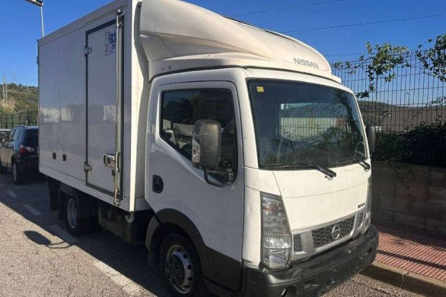 Nissan NT400 Cabstar frigorífico de 2017